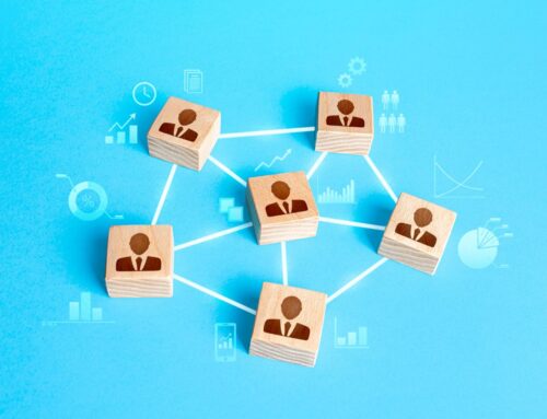 Pourquoi externaliser sa communication à un partenaire local change la vie d’un patron